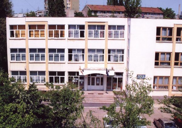 scoala macedonski