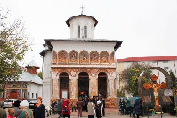 Biserica Postelnicu Fir