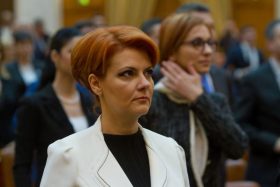 Lia Olguta Vasilescu participa la prima sedinta din legislatura 2016-2020 a Camerei Deputatilor, in  Bucuresti, marti, 20 decembrie 2016. ALEXANDRA PANDREA / MEDIAFAX FOTO.
