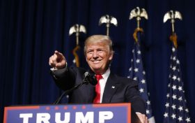 Republican presidential candidate Donald Trump acknowledges the crowd after taking the stage during a campaign rally at the Greenville Convention Center in Greenville, NC, USA, on Tuesday, September 6, 2016. Photo by Ethan Hyman/Raleigh News & Observer/TNS/ABACAPRESS.COM