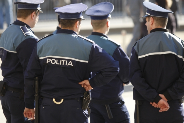 politisti2-1480407135