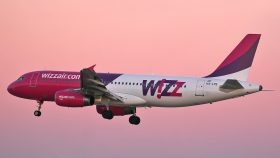 airbus_a320_233_wizz_air_ha_lpe_8399569664_68023100